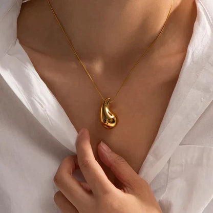 Collier Essence